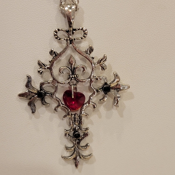 Goth 💀  crystal cross - Picture 2 of 3